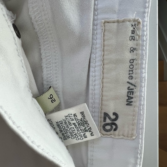 Rag and Bone white jeans size 26 - Picture 2 of 3